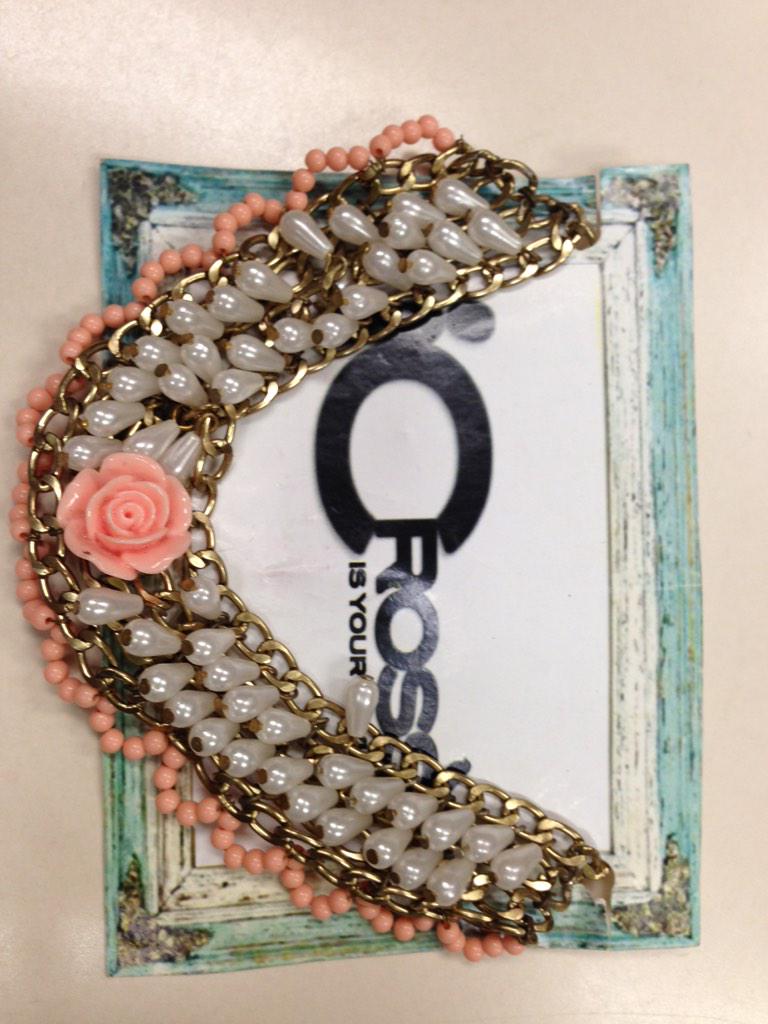 QueDiaTabasco's tweet photo. Manda twitter y participa en la dinámica para este regalito de #Icross http://t.co/Fye2UCoNPH