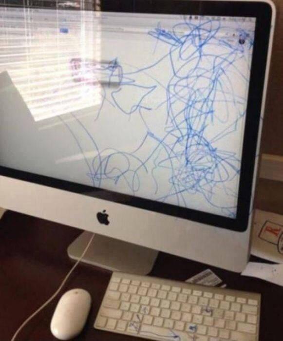 dolle23's tweet photo. @AppIeOfflciaI get screwed..... http://t.co/EuuAPtzUSO