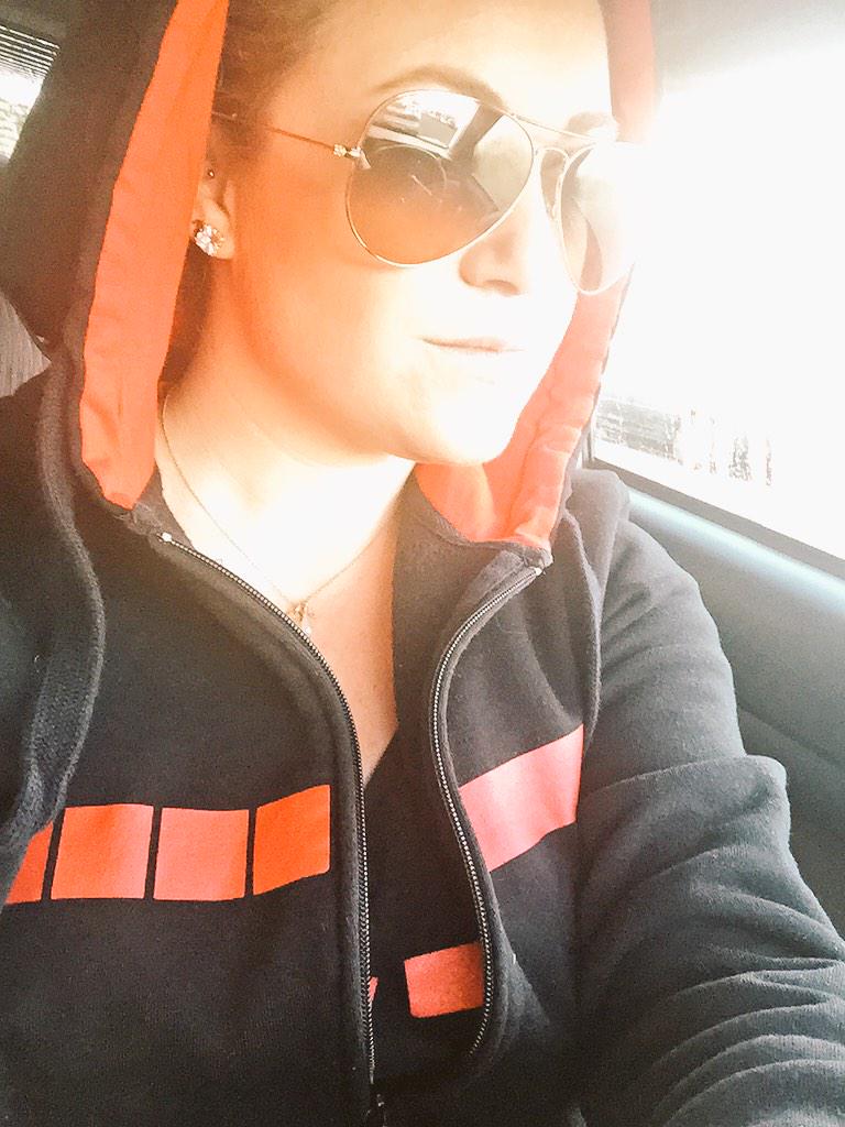 AlyxAshton's tweet photo. It is @EvolveGame launch day everyone!! Go out and get your copies now!! #Evolve #EvolveAtGameStop #4vs1 #goliath http://t.co/OVsVpuFIaZ
