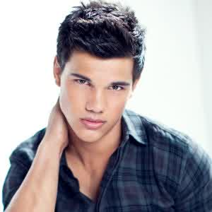 Happy birthday taylor lautner , gratitude has become jacob in twilight movie love you <3 