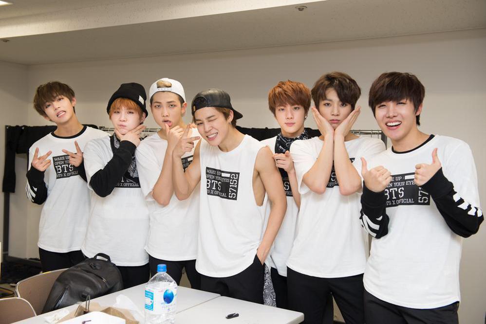 Army_luv_v's tweet photo. この規模なにごと http://t.co/1BhjfwxSMn