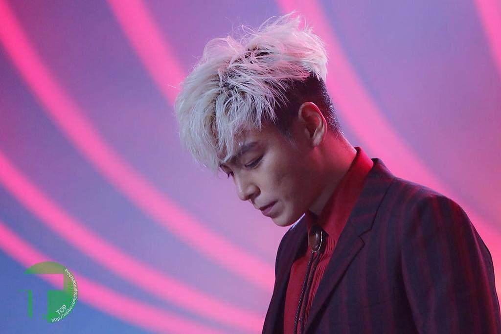 B_____TOP's tweet photo. #RTしたbotとペンを迎えにいく 

.

   '   날 따라 몸을 흔들어   '

     BIGBANG   T.O.P

  (   卑猥嫉妬完攻女好  )

. http://t.co/VGqzgP4qOL