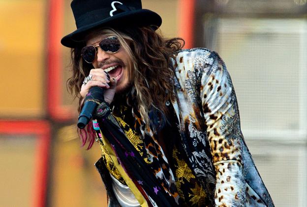barebones_jones's tweet photo. The Barebones Jones blog is now available. 
@Aerosmith #backinthesaddle #goals 
http://t.co/Uq1xd9AvVx http://t.co/OIbKWDvYLR