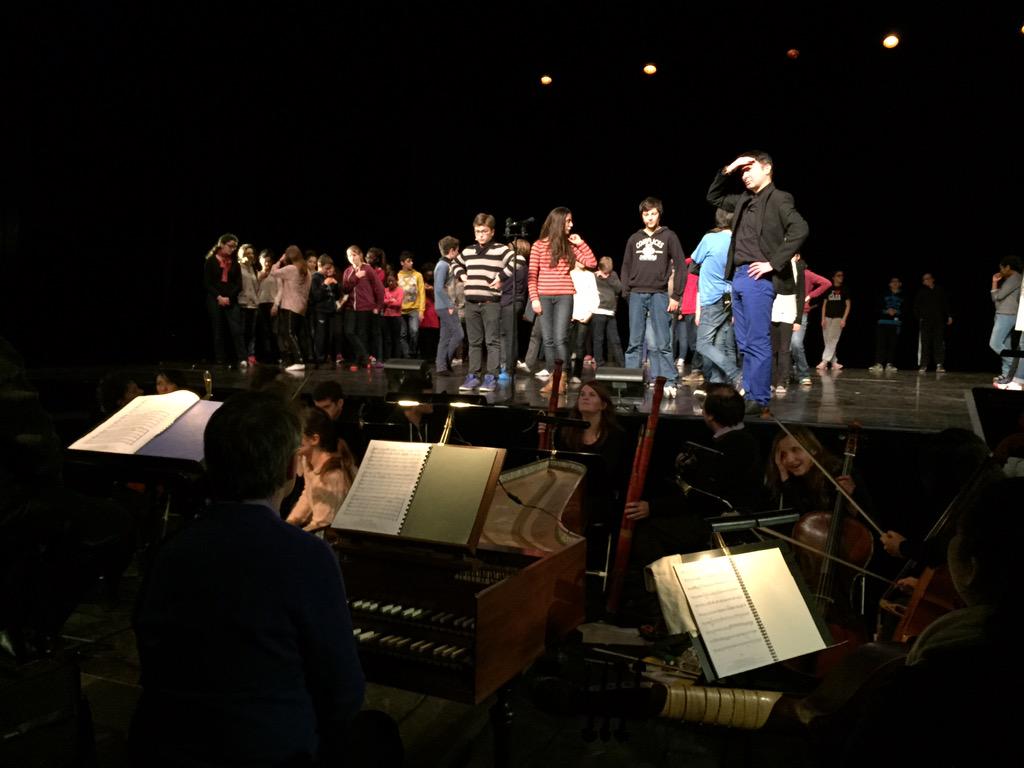 cmb_v's tweet image. Les caméras sont là ! #IndesGalantes @villedetrappes #WebDocu