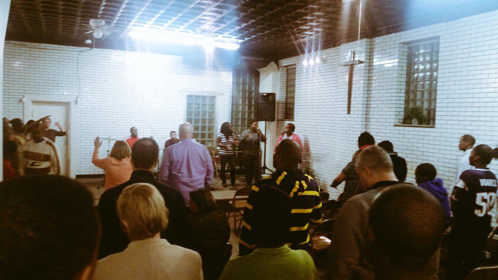 UniteLou's tweet image. Unity revival at Messenger Downtown.  God is Uniting this city.