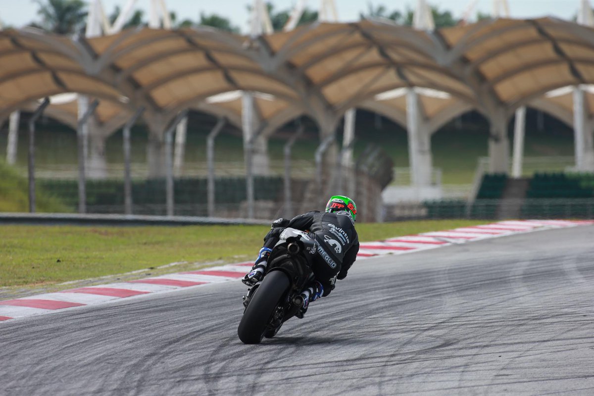 esponsoramagp's tweet photo. Fotos / Pics #SepangTest1 day 1 http://t.co/fp6KZaj7lo