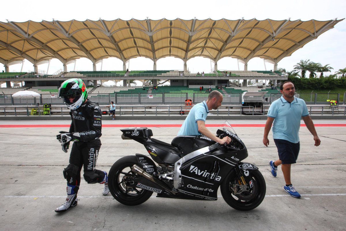 esponsoramagp's tweet photo. Fotos / Pics #SepangTest1 day 3 http://t.co/NcfJKttz3y