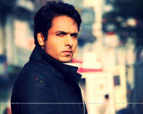 Preeti_Saha's tweet photo. @Miqbalkhan killer wala look  and smile..love u mik http://t.co/z0J51OmyRo