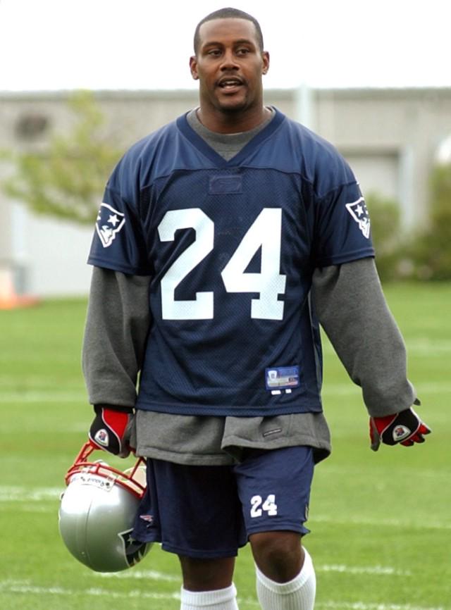 Happy Birthday to our newest Patriots HOFer, Ty Law! 