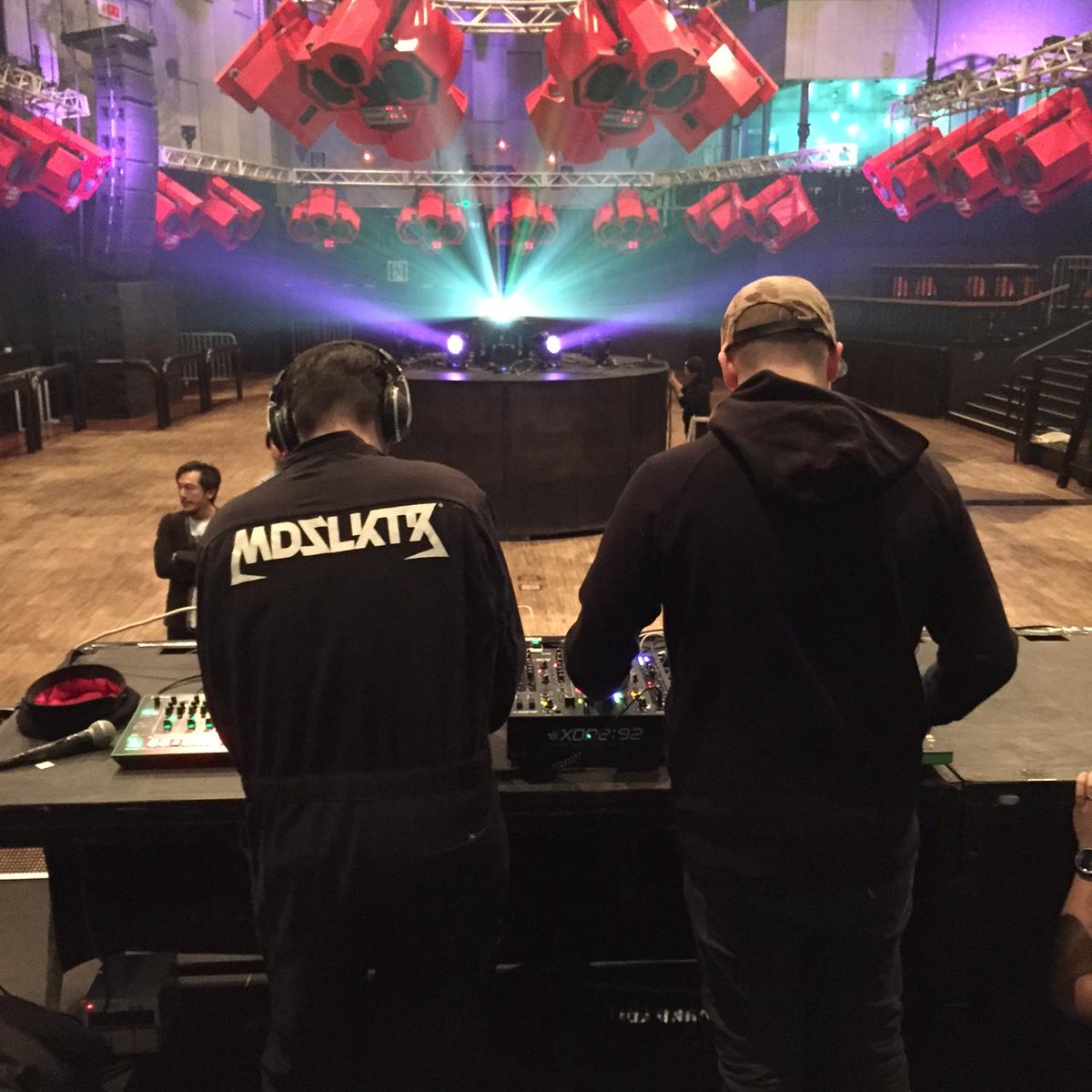 サウンドチェック ageha.com/schedule/detai… <a href="/modeselektor/">modeseleKtor</a> <a href="/GAN_BAN/">Gan Ban</a>