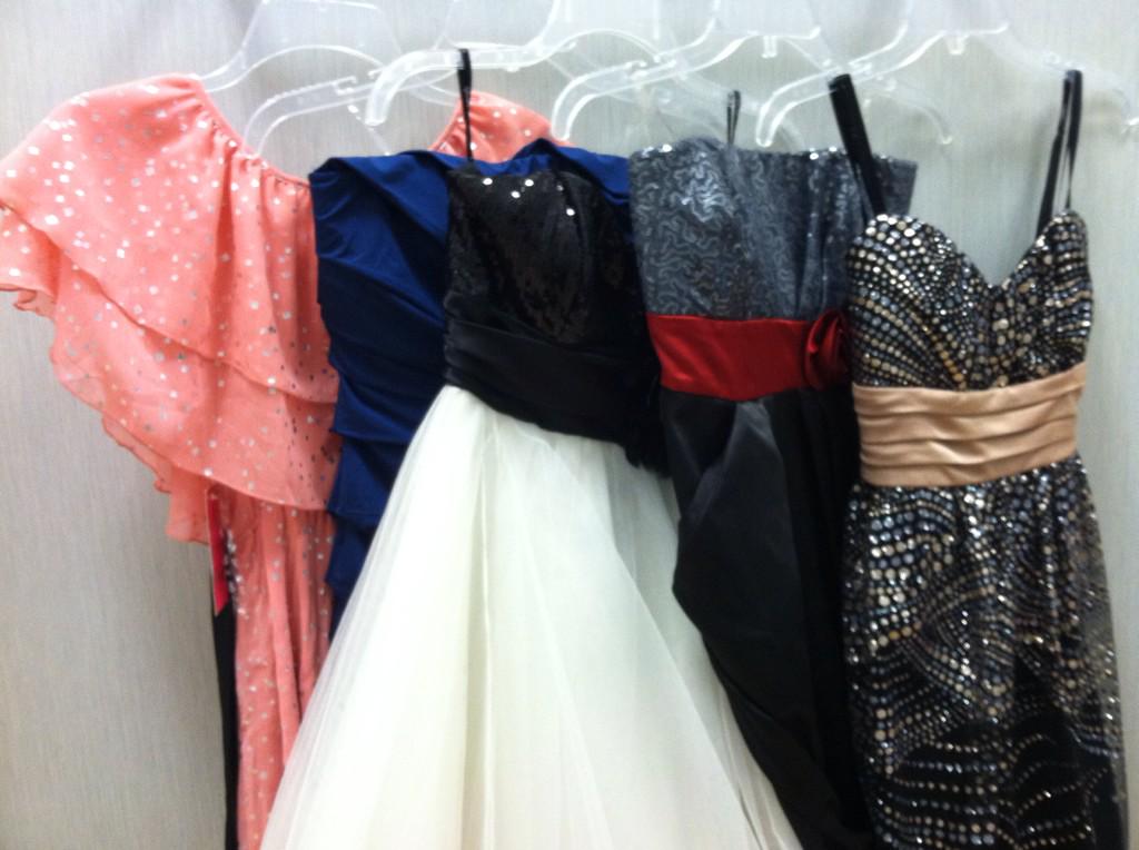 Homemakerthrift's tweet image. 1/2off white tags today!