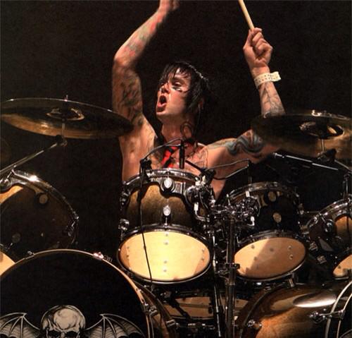 Happy Birthday Jimmy \"The Rev\" Sullivan...Semoga Tenang Disana.. Kau inspirasi ku dalam Bermusik 