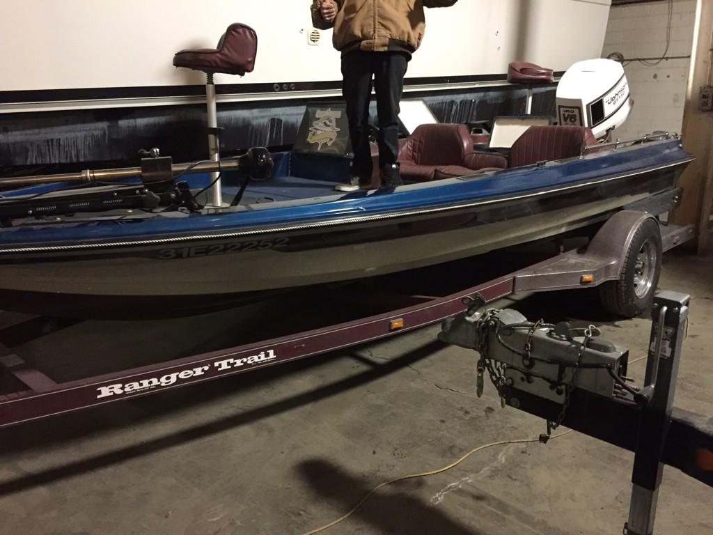 My new rig! No more fishing lake St Clair in a 14 foot aluminum!! @FLWFishing <a href="/RangerBoats/">Ranger Boats</a> #Bfl #ranger #350v