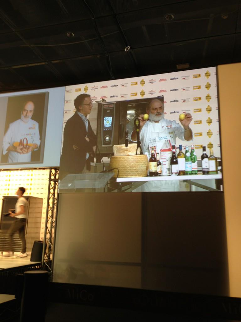 e tu candivi già le cernie dal 2002? Io ti amo @gabrielezanatt #identitagolose #corradoassenza