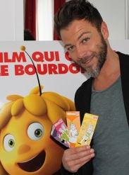 Maya_Studio100's tweet photo. Découvrez le personnage de FLIP grâce à @Citizenkid_ et Christophe Maé
http://t.co/bZd7h62gFu http://t.co/Vg40hiEG14