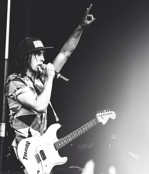 Happy birthday to this very talented man, Vic Fuentes 