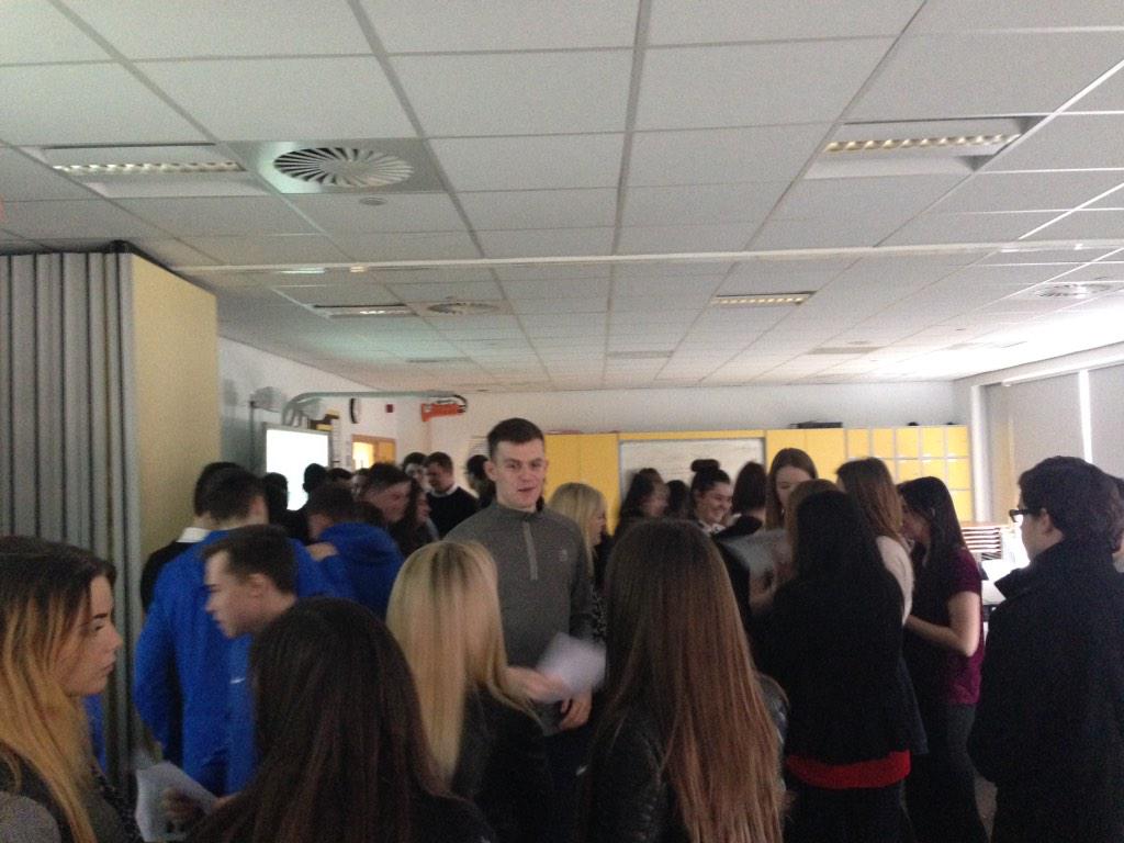 Thanks to Jodie Lawton at the University of Law for Masterclass 2 today #networking @CareerAcadsUK