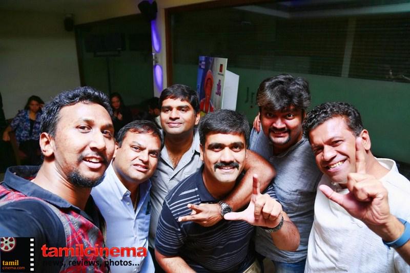 namthesamtamil's tweet photo. #Jumbo3D Success Party

More Stills http://t.co/Q4N49M0Q77

#gokul #ramya #erodemagesh http://t.co/GqDU7PLcPt