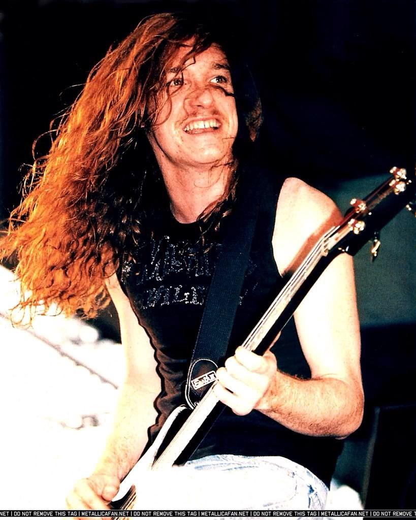 Happy birthday to former Metallica bassist Cliff Burton! 
R.I.P. 