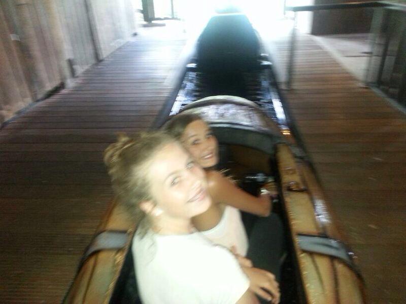 maniac_lois's tweet photo. @WalibiHolland Mandy en ik houden goed de Walibi Instagram in de gaten om te kijken of we gewonnen hebben❤️ #hardgaan http://t.co/fgJfSNrME0