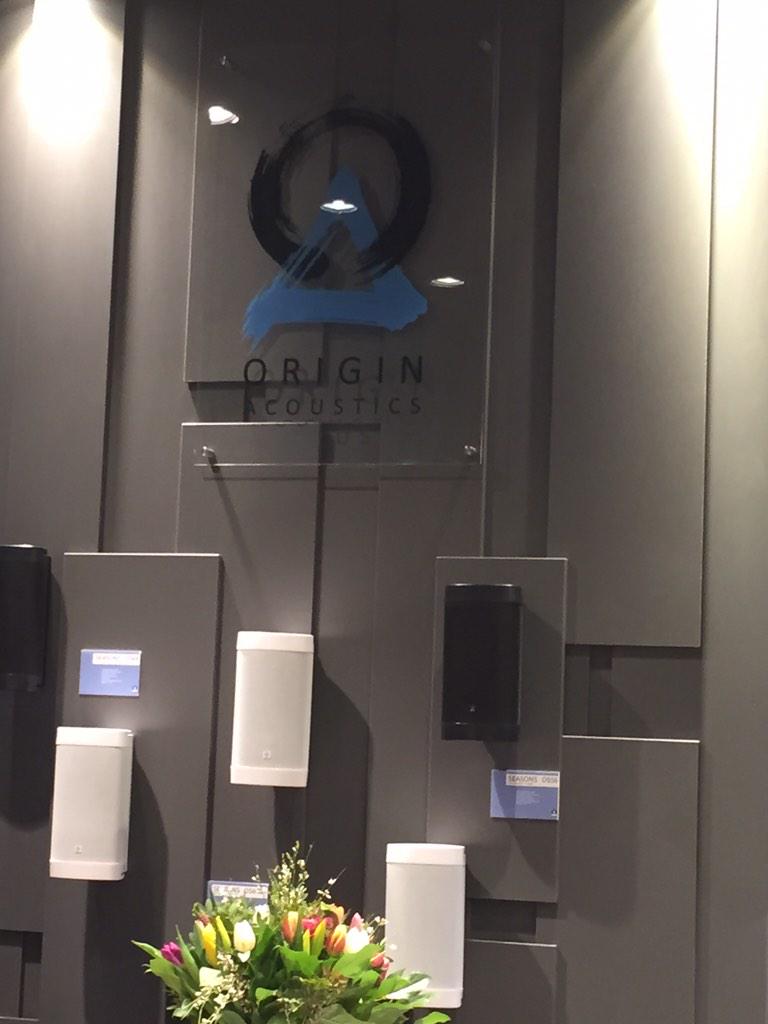 rAVePubs's tweet image. We&apos;re covering @OriginAcoustics press conference @ISE_2015 #ise2014 and they&apos;re explaining their design technology: