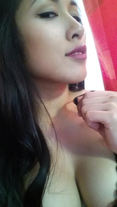 Be a dear and lick my cunt. On http://t.co/gYpuAfY85y http://t.co/UDCkWokHH6