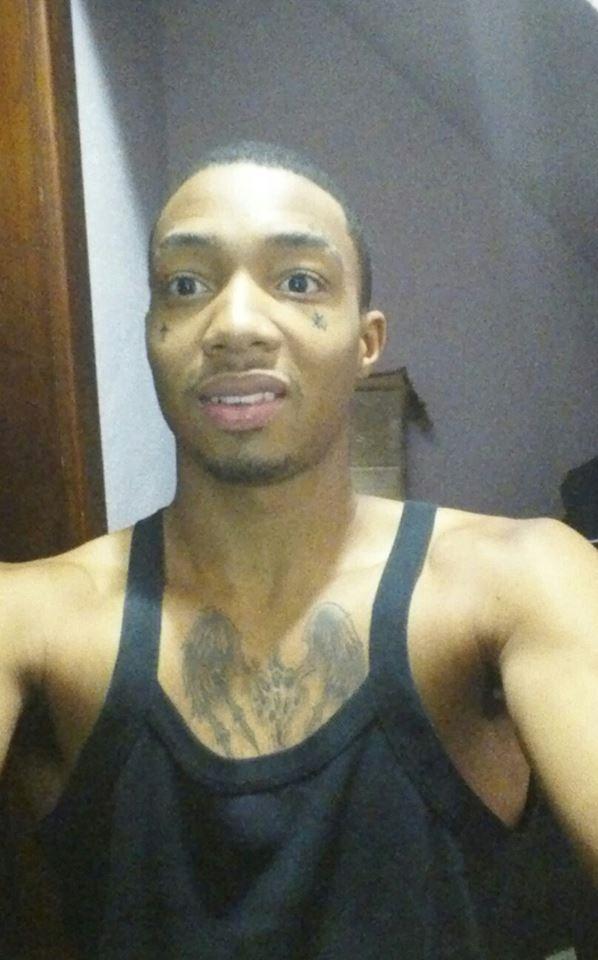 JukeLil's tweet photo. I'm smiling when one of ya 300k niggas die today http://t.co/teV9wyEYdh