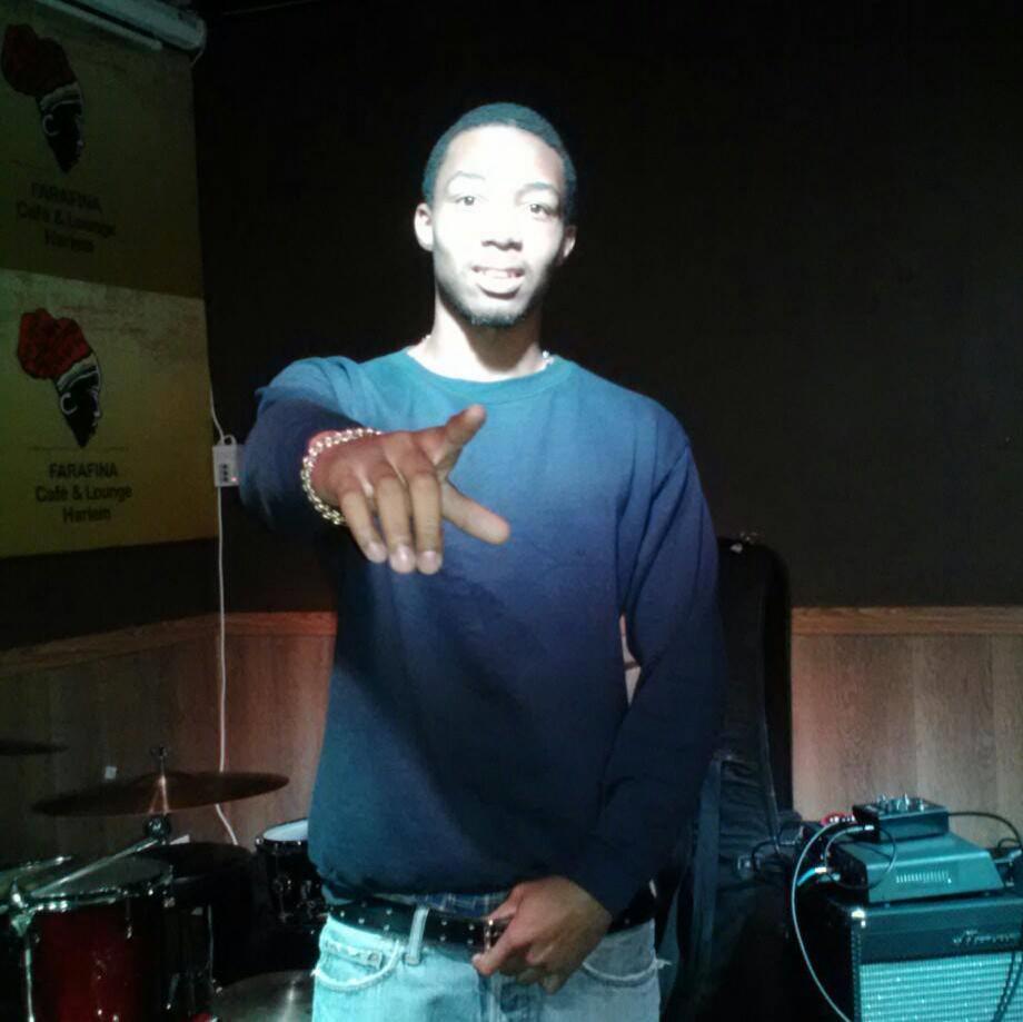 JukeLil's tweet photo. On stage performing in Compton California http://t.co/8BSBHY47Dv
