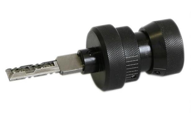 ica_essex's tweet image. How are #VW getting broken into in the #Essex area. Simple the new VW lock pick! Time to get your car or van alarmed!