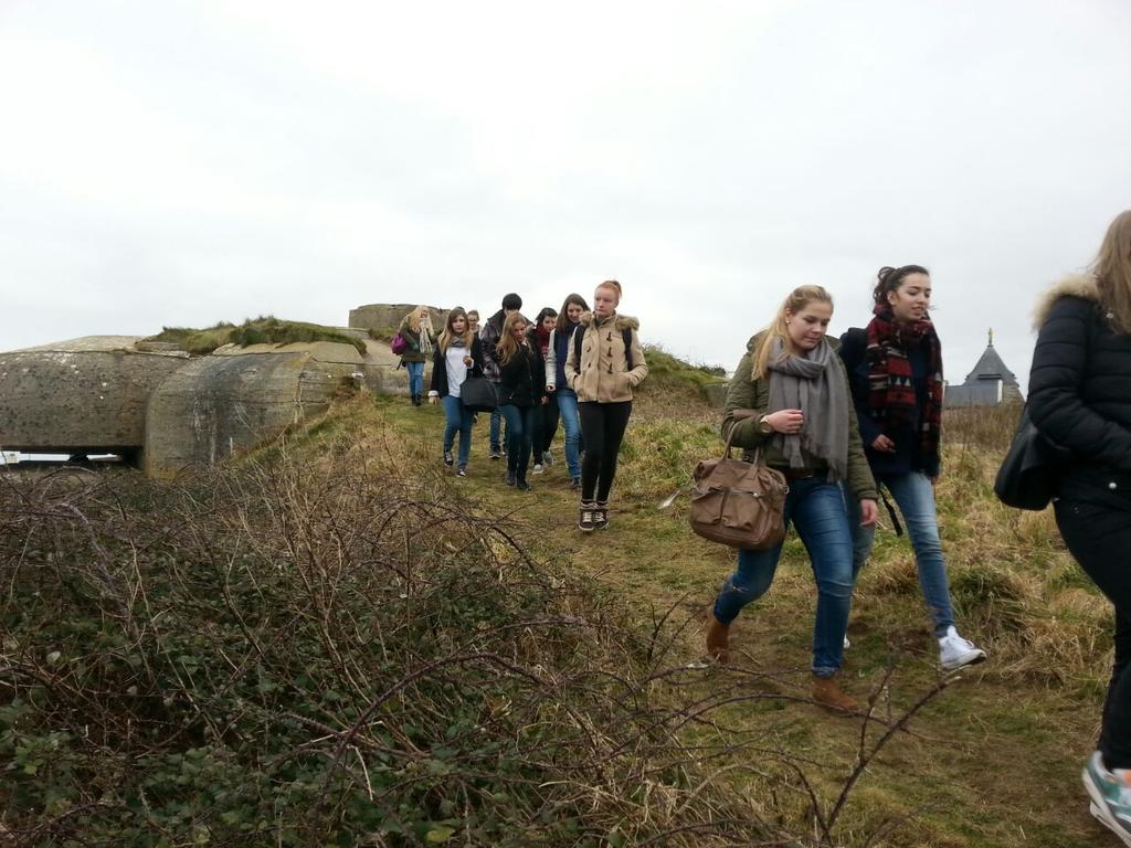 Atheneum-3 is bij de D-Day beaches in Normandië. #Frankrijk #wereldschool #uitwisseling