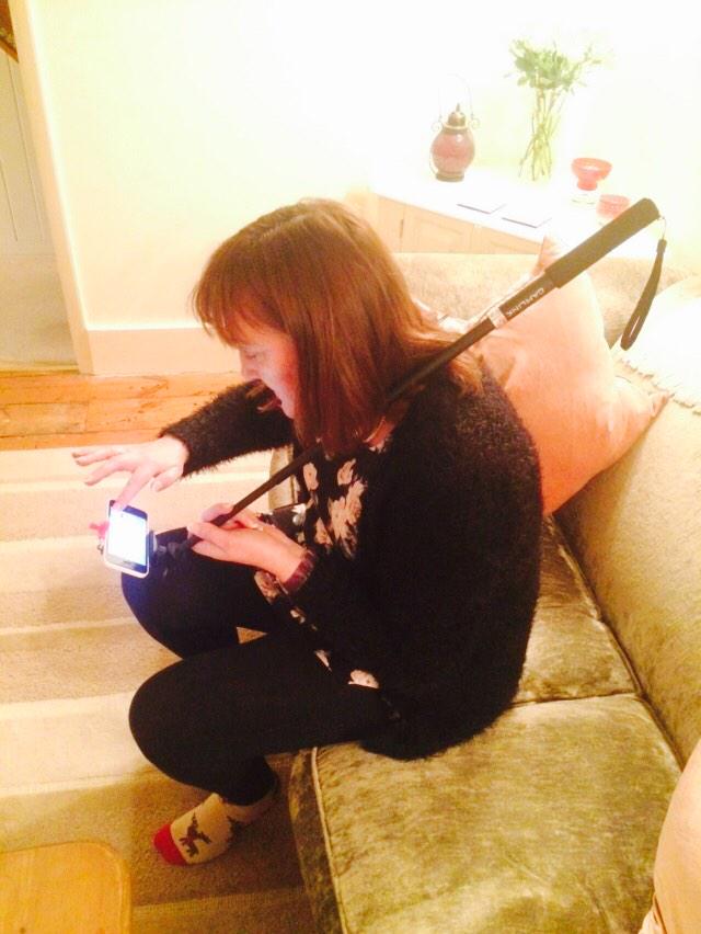 Robinson69Sam's tweet photo. Bought mum a selfie stick for her b day this just shows how old she is, don't think she gets it 😂 #spazo http://t.co/DjU9zMjP2B