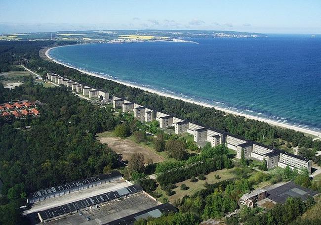 NetworkTlc's tweet photo. This 10,000 Room Hotel Has Never Had A Single Guest. There's A Very Deadly Reason For That. http://t.co/A4DOietHGv http://t.co/tAPEjSOViM