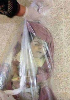 #دوما_تباد .. شحت الأكفان حين رخص الإنسان ..
#سوريا #syria