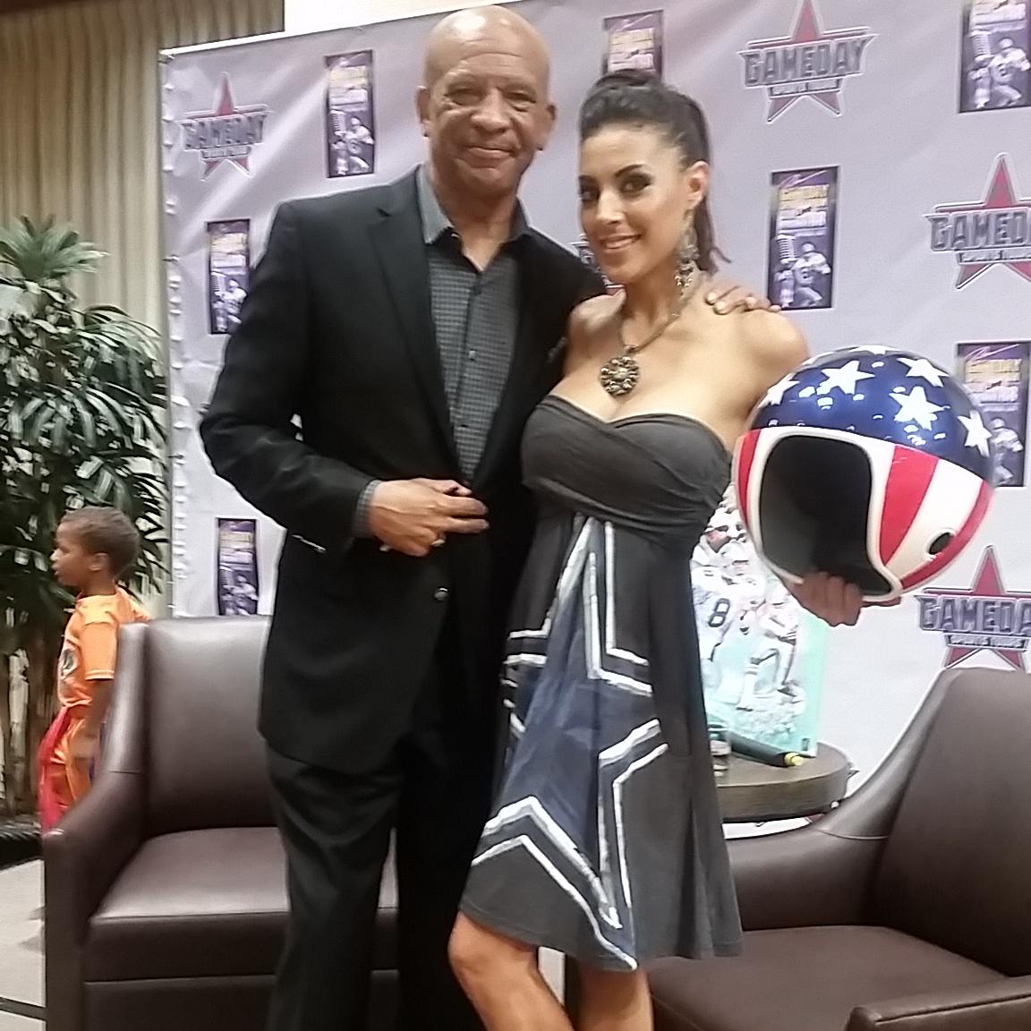 Honored to be interviewed by the one and only Original <a href="/88DrewPearson/">Drew Pearson</a> Thank you @GamedaySptsTour <a href="/4thand1C/">4thand1Collectibles</a>