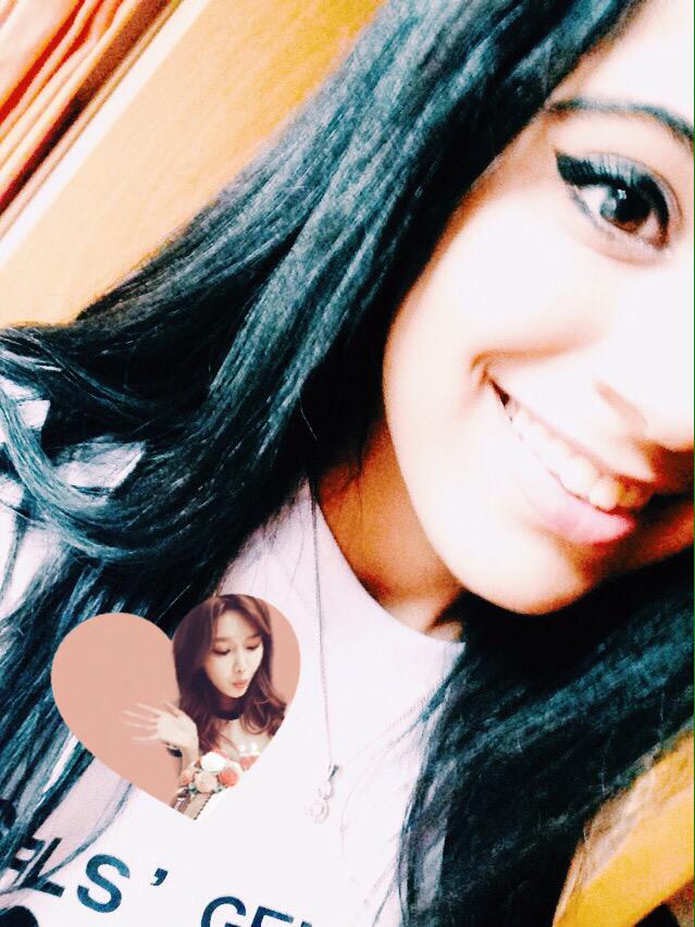 Selfies happy birthday to my cinnamon bun/ultimate bias Choi Sooyoung!!! 