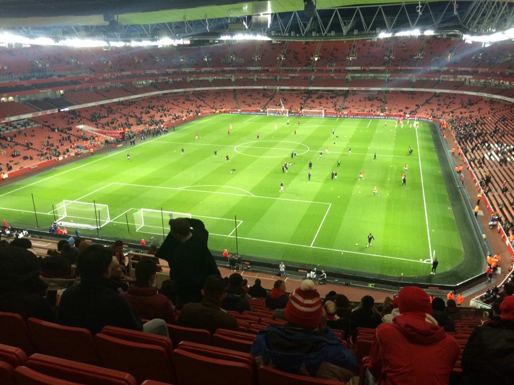 ArsenalGuy_'s tweet photo. At the #Emiratesstadium for #AFCvLCFC #Arsenal #lovethisclub http://t.co/Ro9JPt4MVA