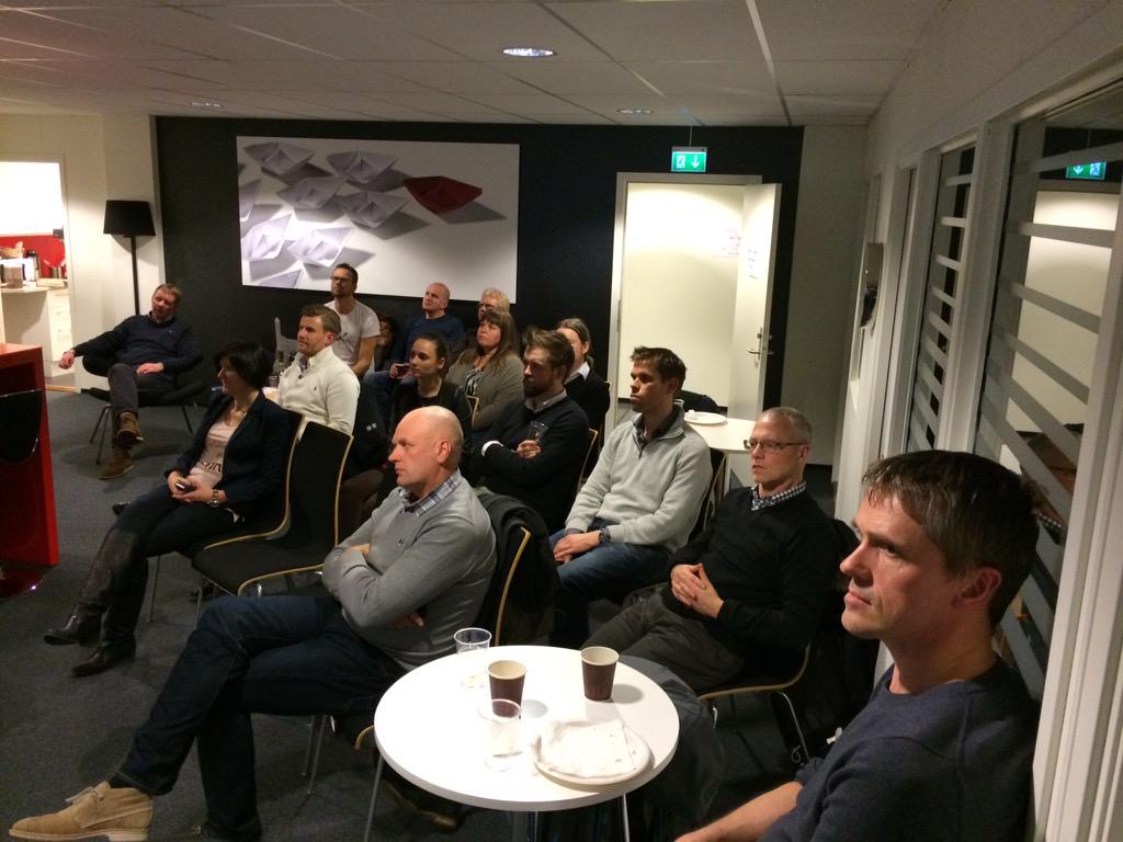 Gründerpizza i regi av IPark og Næringshagen. Flinke folk rundt #detrødebord