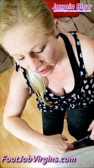 FootJobVirgins's tweet photo. #Cum get @JazminBlew's 1st #FootJob @FootJobVirgins:http://t.co/nMMR5D2Iv7 #ToeTuesday #NewRelease-#NewReleaseTuesay http://t.co/y1ZyJvBKSZ