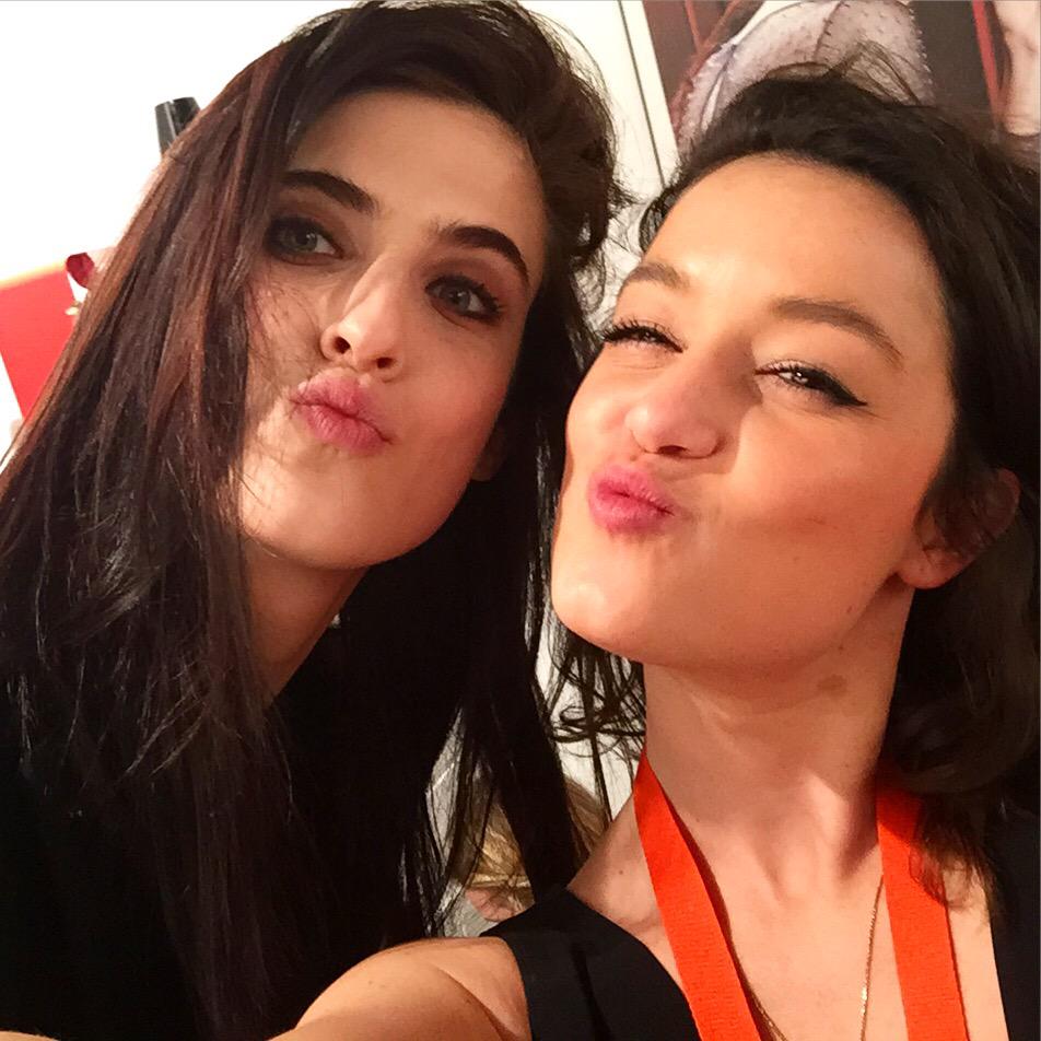 MariaLOrtiz's tweet photo. Felicidades para súper @amandamdrd premiazo @lorealparis_es mejor modelo #MBFWM15 De aquí a la Luna!!🙅🙆🙅 #viveloreal http://t.co/yvfk9QGrfs