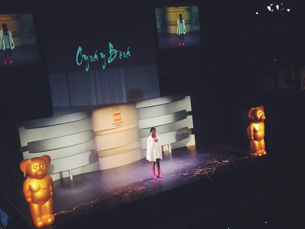 _ldlr's tweet image. Desfile de Maria Lafuente*