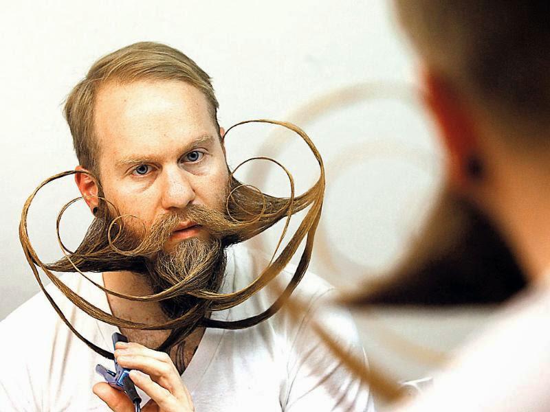 сингх чаухан борода. рам сингх чаухан усы. большие усы. самые длинные усы. самые длинные усы.