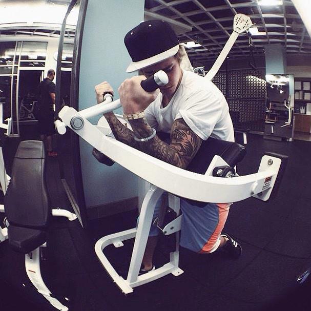 fuckablcfake's tweet image. Work out💪