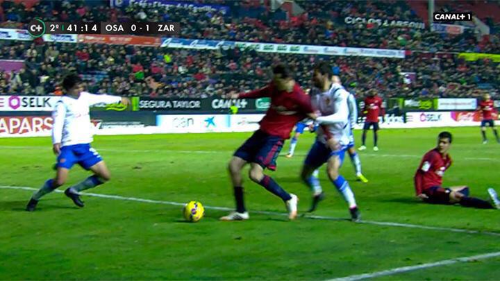 SantosRMCF's tweet photo. Buenas noches @LaLiga. ¿Esto no es INSULTAR en un campo de fútbol? Un saludo. http://t.co/1cSXyLJTKB