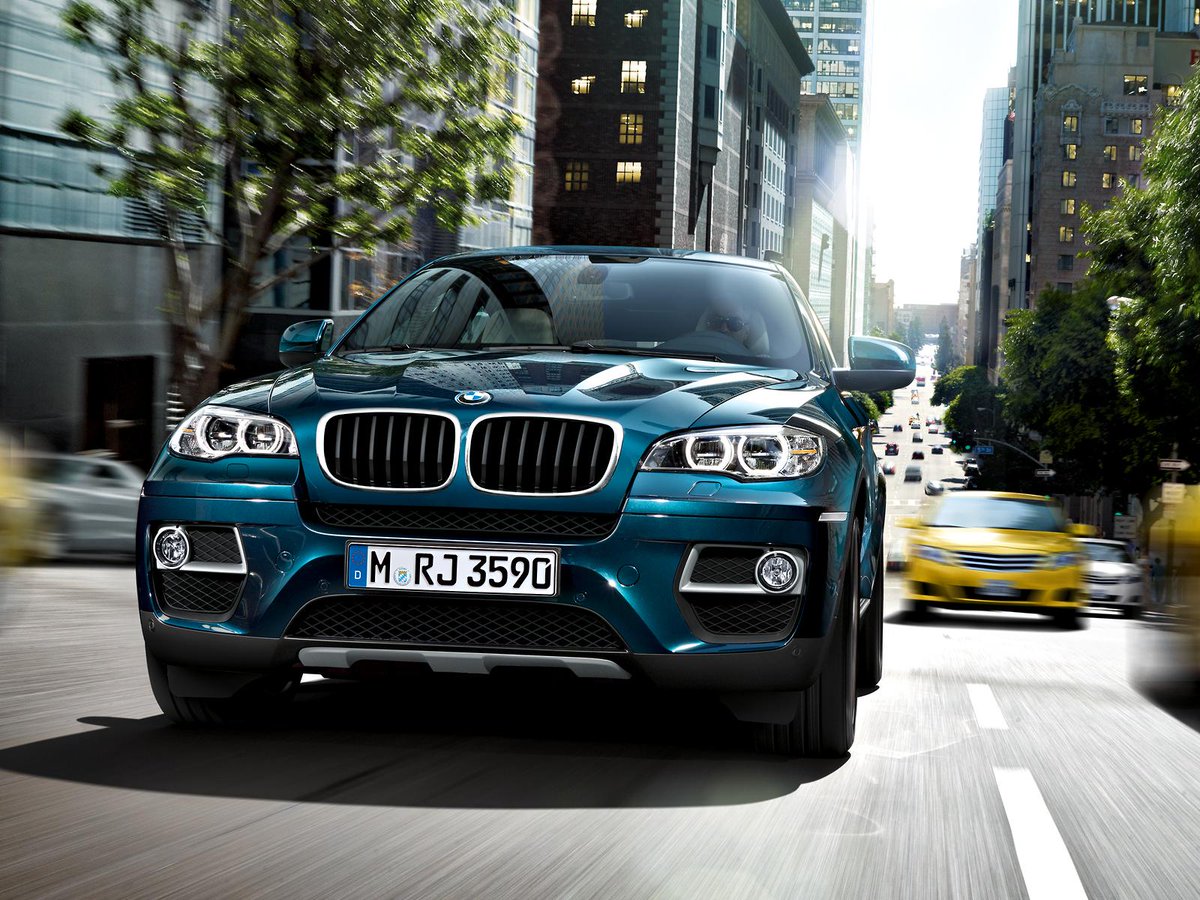 El placer de conducir.
#BMW #X6