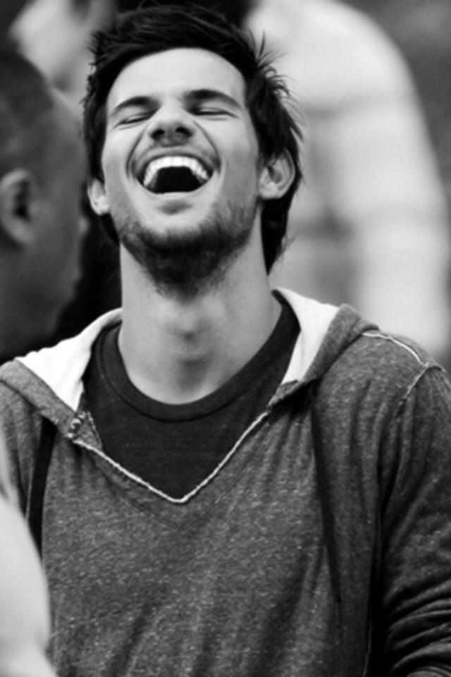 Happy birthday Taylor Lautner! 