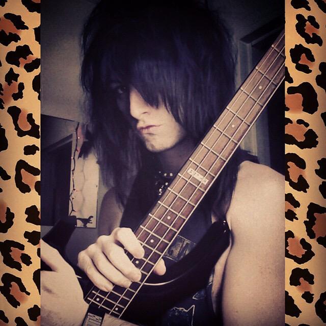 sleazy_jesse's tweet photo. New photo of our soon to be nikki Sixx in "THE DIRT" @SleazyJesse #HelpJesseJamesGetThePart http://t.co/noq28FbWnV