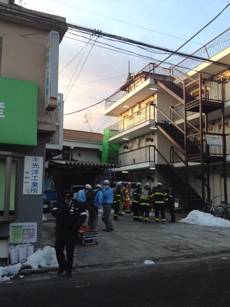 qomolangma8848's tweet image. 仙台市青葉区八幡二丁目で、ガス漏れ⁉︎
消防車4台、救急車1台、パトカー1台、ガス局の車1台出動。