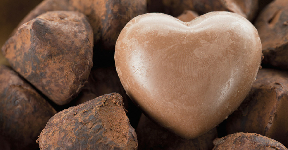 PetMD's tweet image. What is in #chocolate that makes your #dog sick? Find out here: buff.ly/1zpAr9u
#petmd #valentinesday