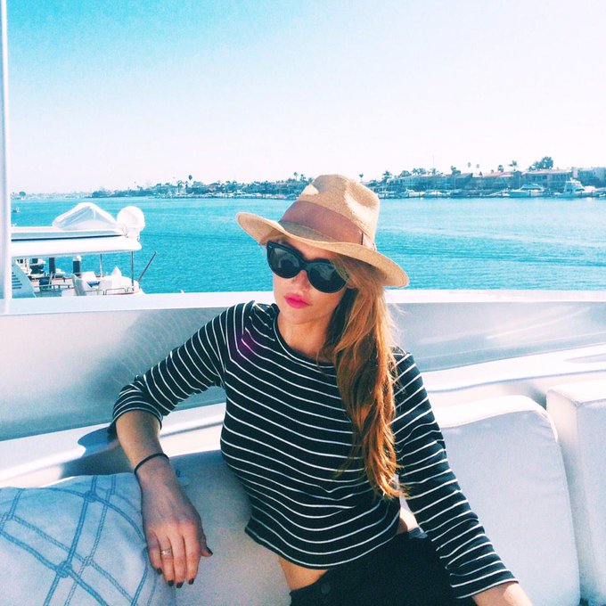 Yacht life for the day 😎 http://t.co/kvvx9LXN39<a href="/tag/playmates"class="tags"><span>#playmates</span></a>
