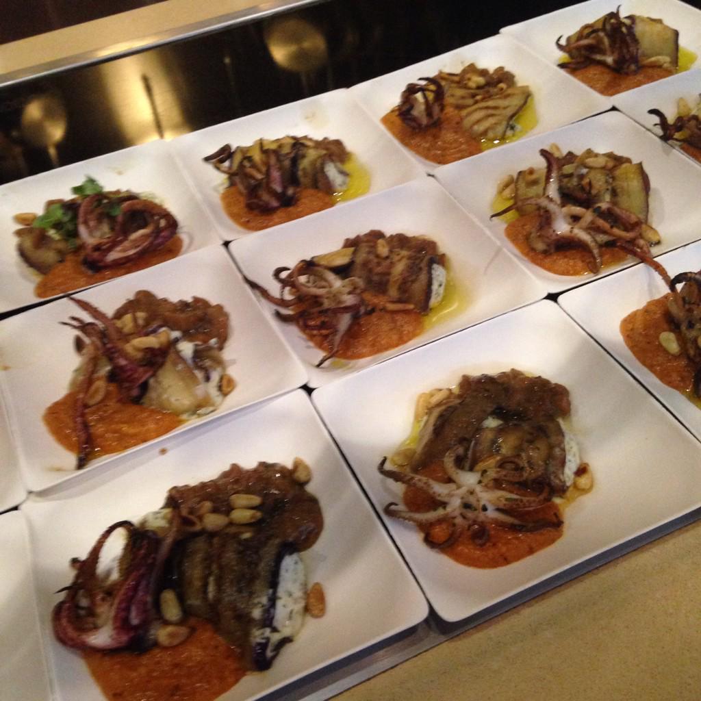 the_alexander's tweet photo. The art of food #connectivity2015 http://t.co/xr7Zf4DORU